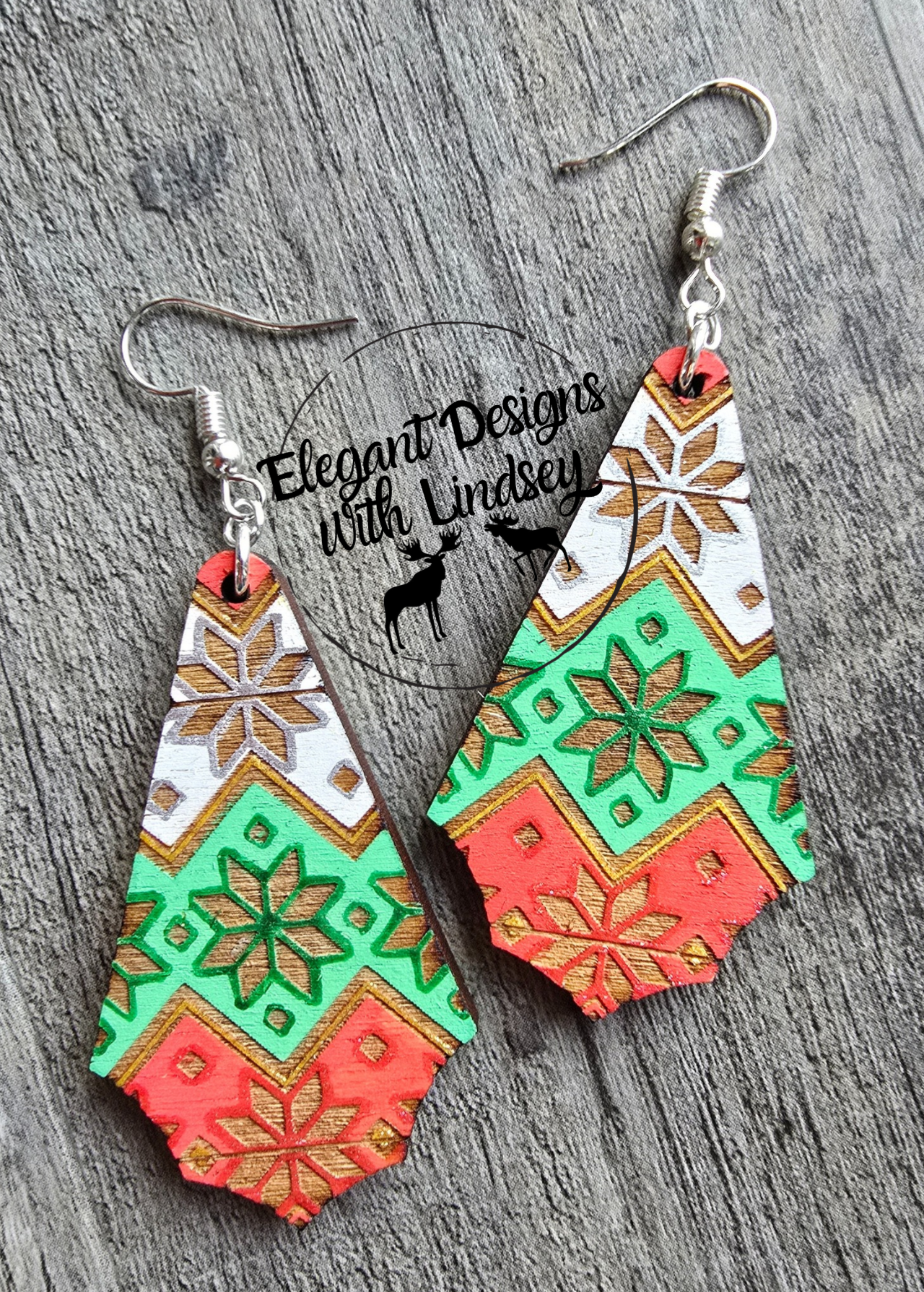 Nordic Engraved Scallop Wood Earrings