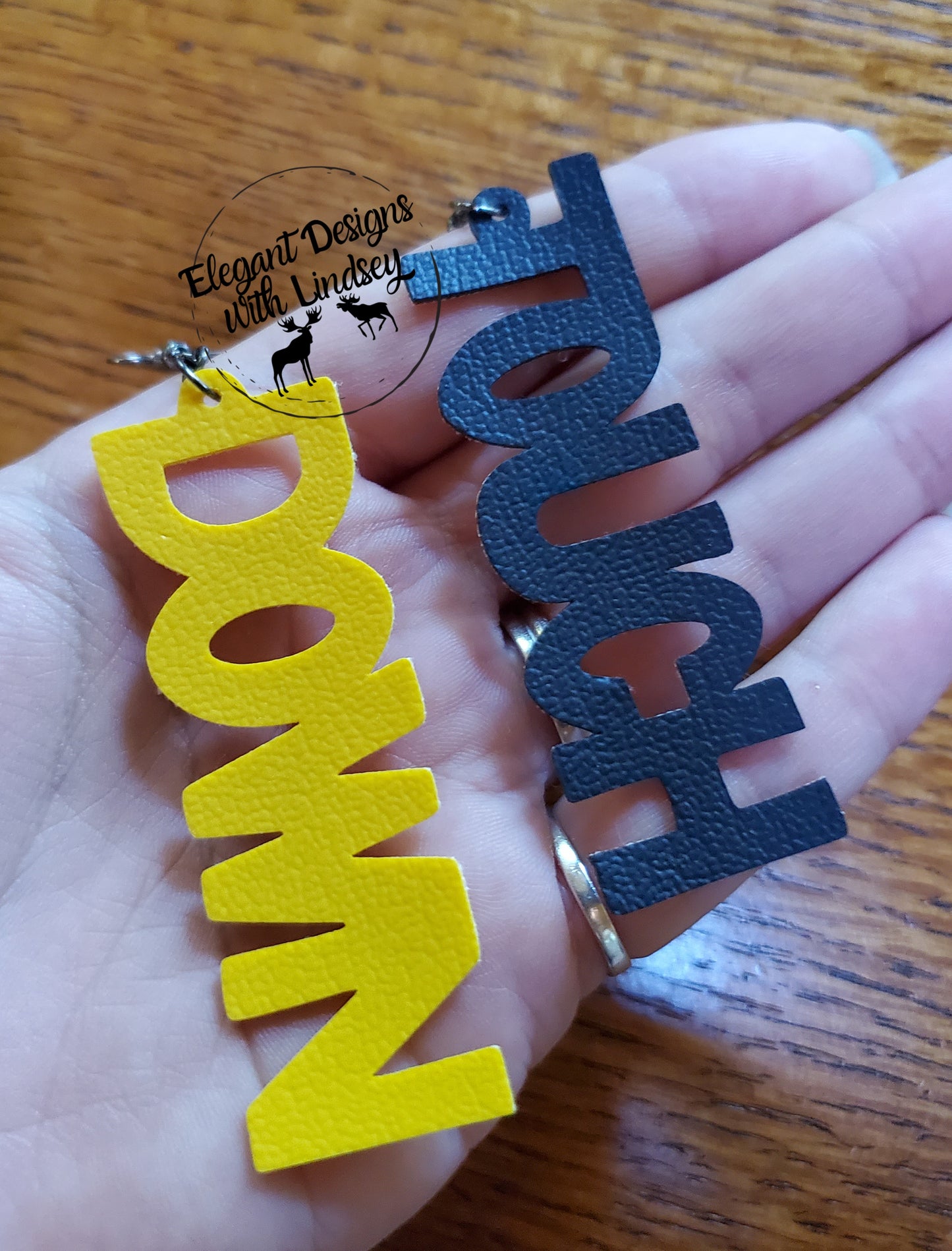 TouchDown Faux leather earrings