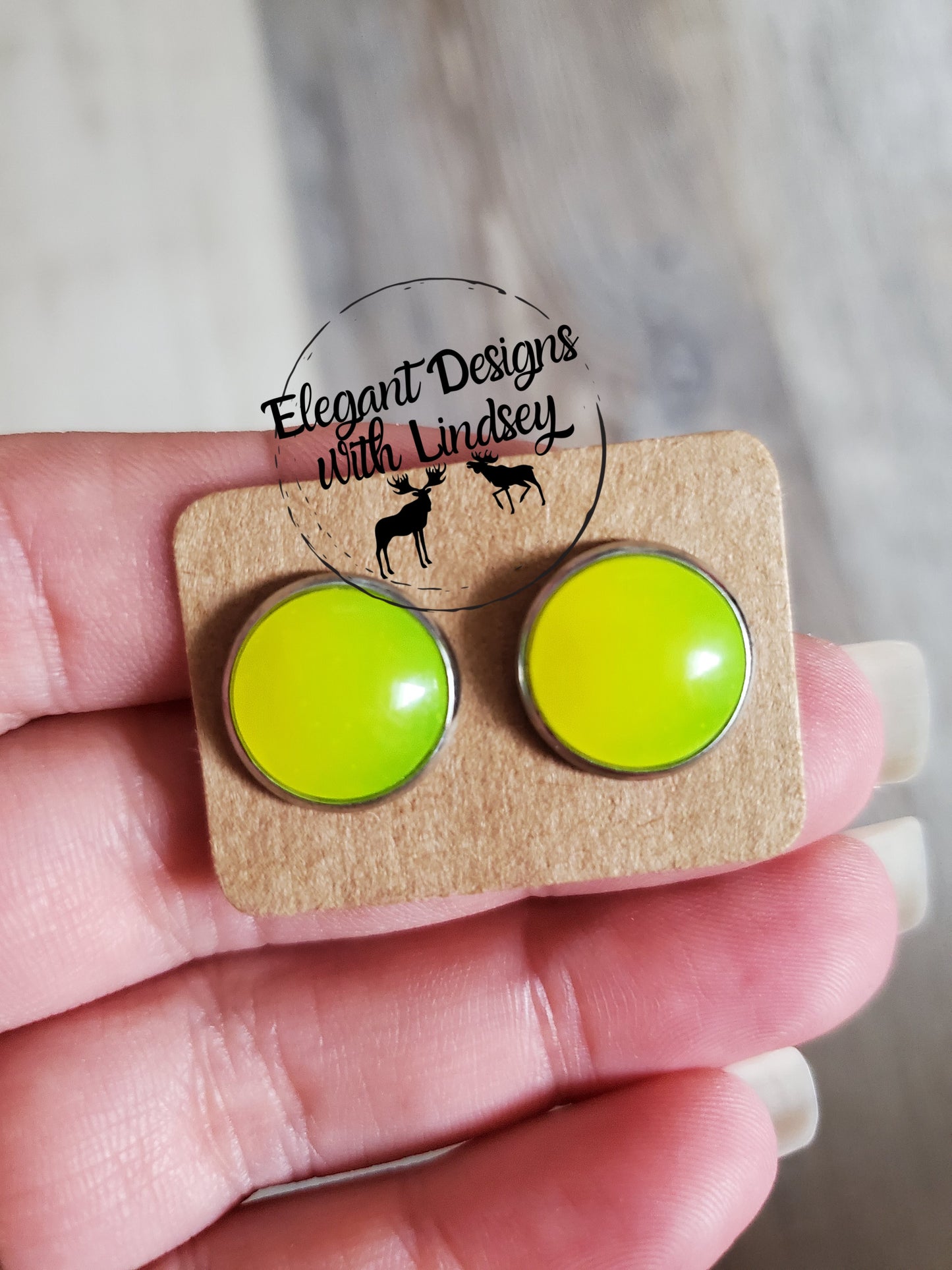 Highlighter Yellow resin studs