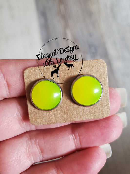 Highlighter Yellow resin studs